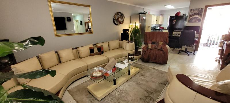 2 Bedroom Property for Sale in Albertsdal Gauteng