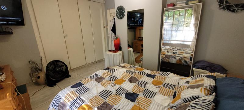 2 Bedroom Property for Sale in Albertsdal Gauteng