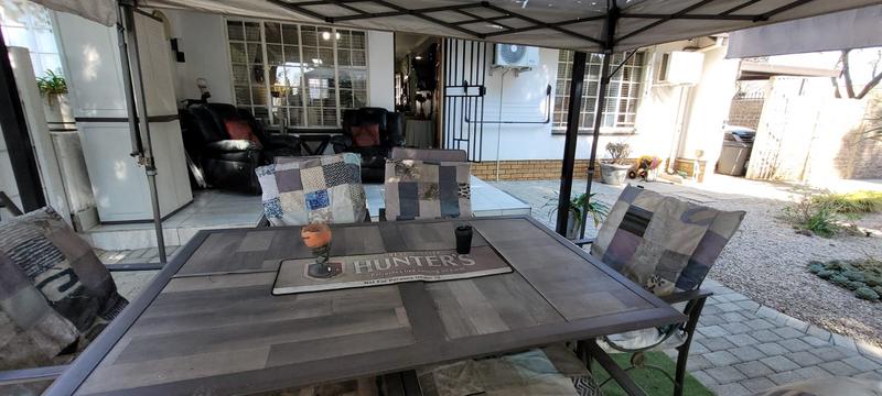 2 Bedroom Property for Sale in Albertsdal Gauteng