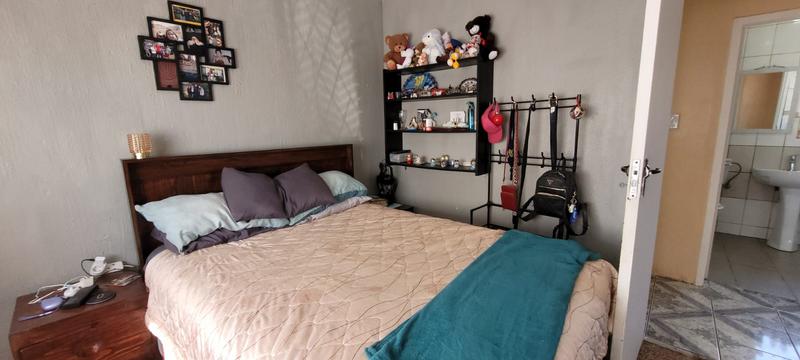 3 Bedroom Property for Sale in Brackendowns Gauteng