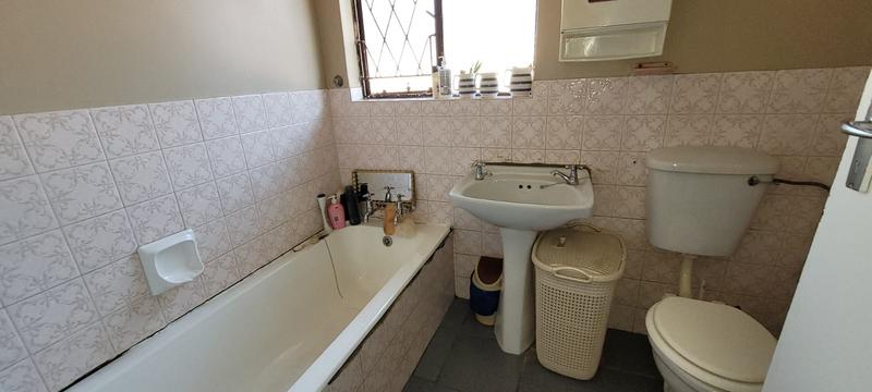 3 Bedroom Property for Sale in Brackendowns Gauteng