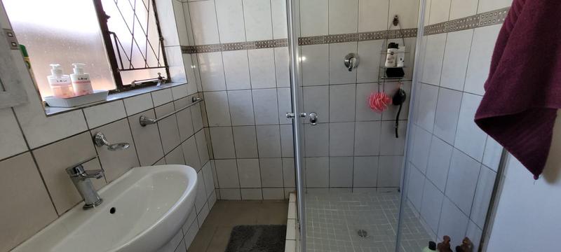 3 Bedroom Property for Sale in Brackendowns Gauteng