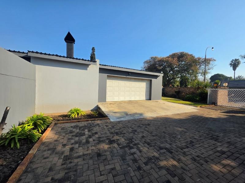 3 Bedroom Property for Sale in Brackenhurst Gauteng
