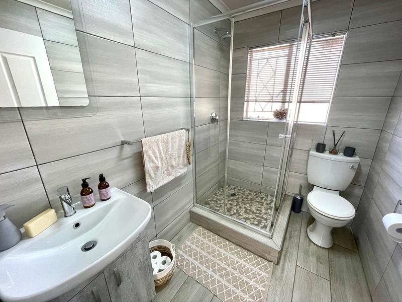 4 Bedroom Property for Sale in Rant En Dal Gauteng