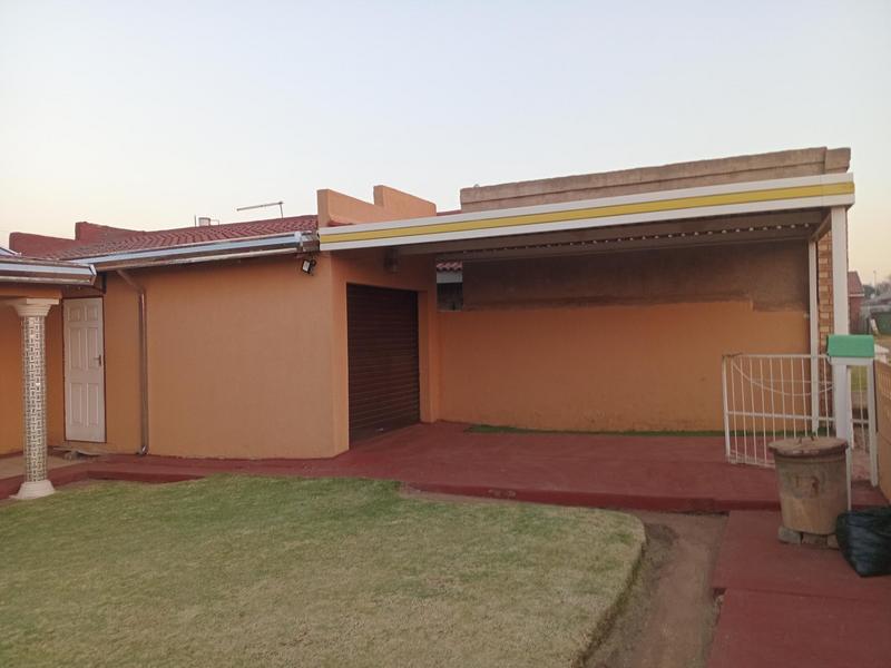 2 Bedroom Property for Sale in Sebokeng Unit 3 Gauteng