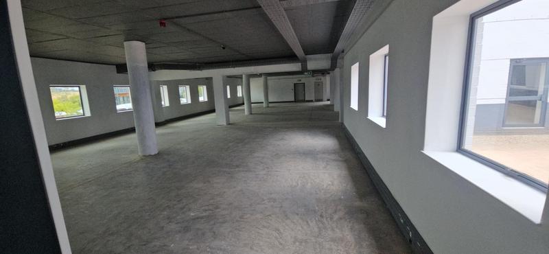 To Let Commercial Property for Rent in Vorna Valley Gauteng