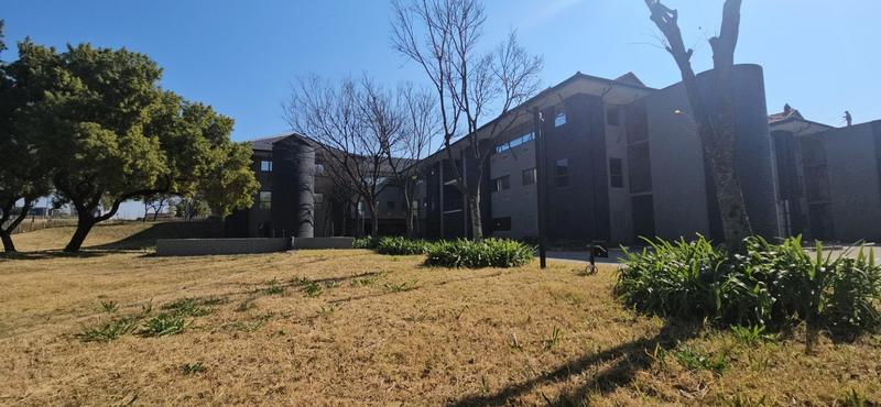 To Let Commercial Property for Rent in Vorna Valley Gauteng