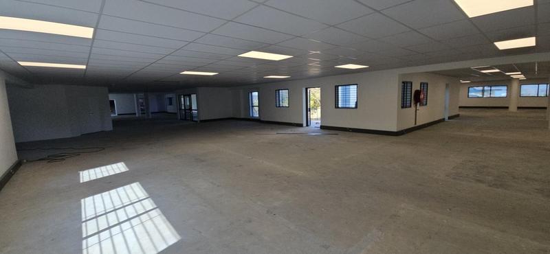 To Let Commercial Property for Rent in Vorna Valley Gauteng