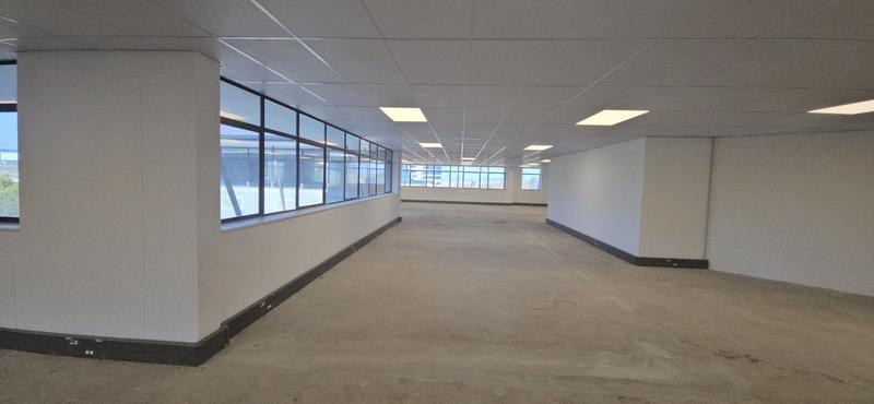 To Let Commercial Property for Rent in Vorna Valley Gauteng