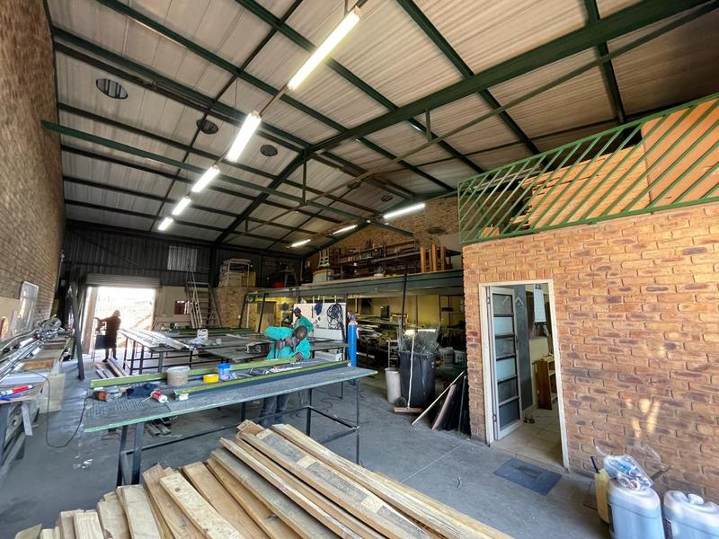 To Let Commercial Property for Rent in Hennopspark Gauteng