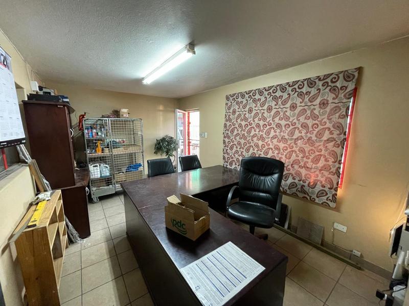 To Let Commercial Property for Rent in Hennopspark Gauteng