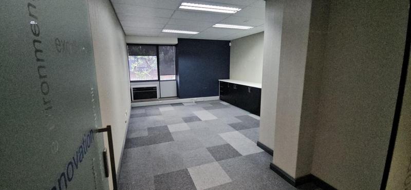 To Let Commercial Property for Rent in Randjespark Gauteng