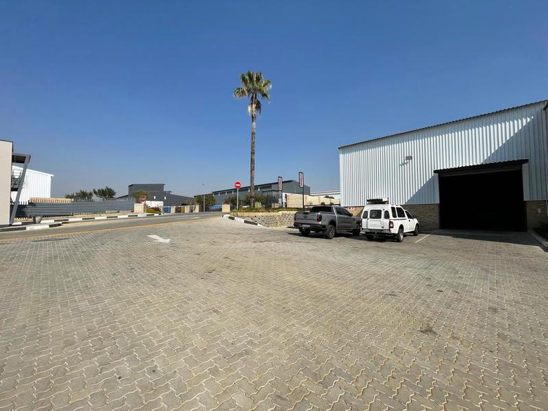 To Let Commercial Property for Rent in Knoppieslaagte Gauteng