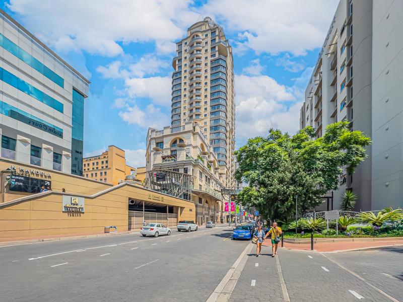 2 Bedroom Property for Sale in Sandton Central Gauteng