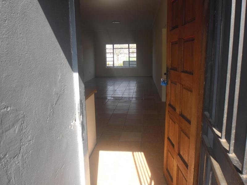 To Let 1 Bedroom Property for Rent in Gezina Gauteng