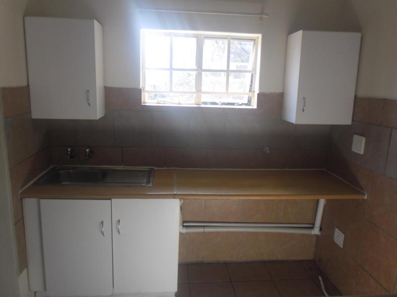 To Let 1 Bedroom Property for Rent in Gezina Gauteng