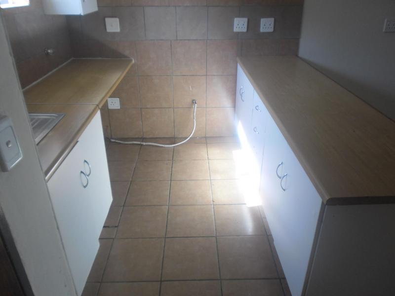 To Let 1 Bedroom Property for Rent in Gezina Gauteng