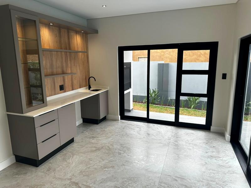 4 Bedroom Property for Sale in Fountainbrook Estate Gauteng