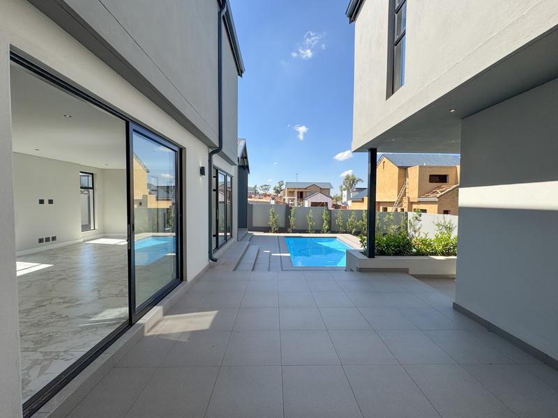 4 Bedroom Property for Sale in Fountainbrook Estate Gauteng