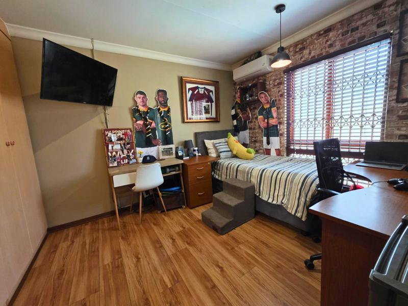 3 Bedroom Property for Sale in Faerie Glen Gauteng