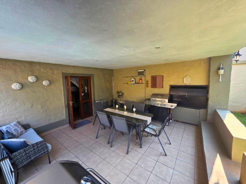3 Bedroom Property for Sale in Faerie Glen Gauteng