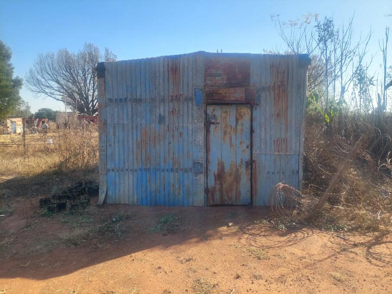 4 Bedroom Property for Sale in Zuurbekom Gauteng