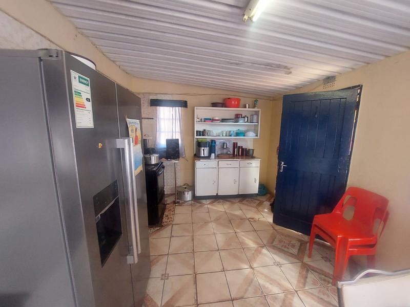 4 Bedroom Property for Sale in Zuurbekom Gauteng