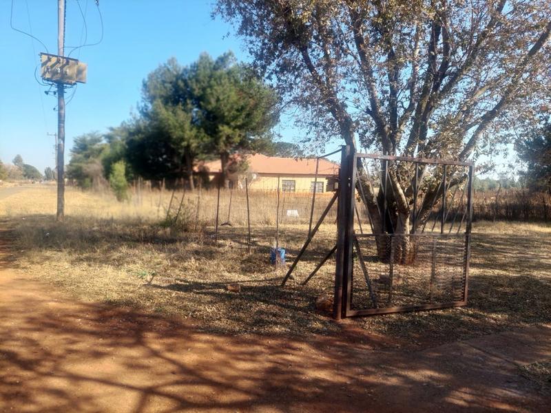 4 Bedroom Property for Sale in Zuurbekom Gauteng
