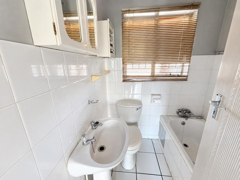2 Bedroom Property for Sale in Newlands Gauteng