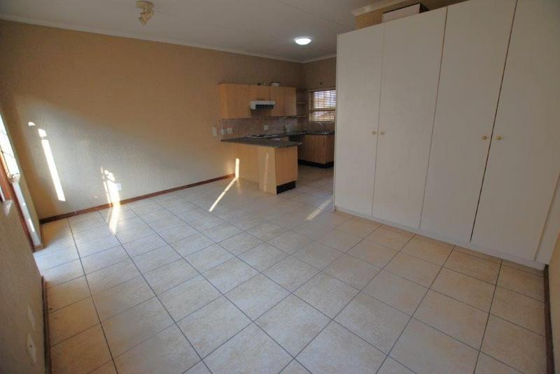To Let 1 Bedroom Property for Rent in Paulshof Gauteng