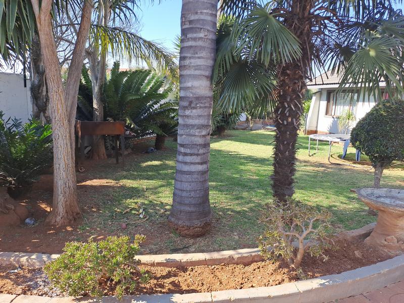 4 Bedroom Property for Sale in Witfield Gauteng