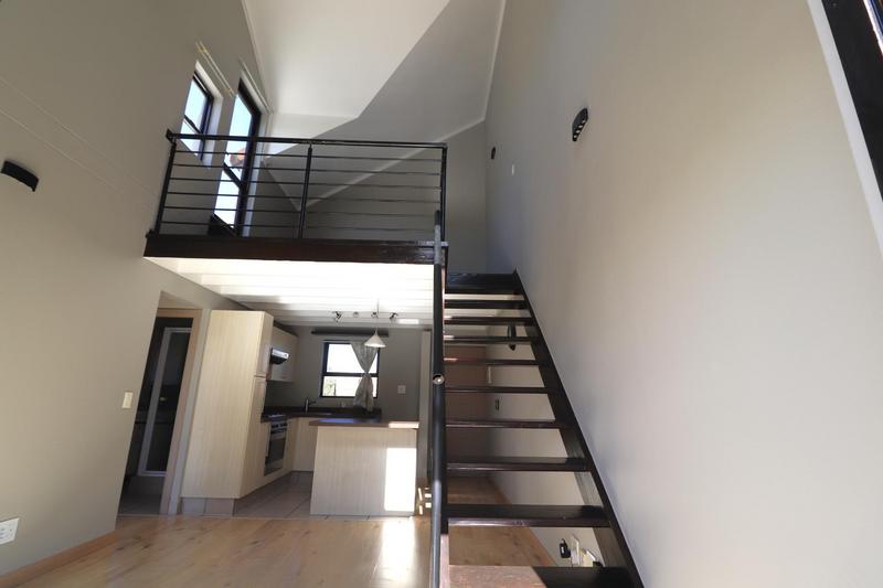 1 Bedroom Property for Sale in Lonehill Gauteng