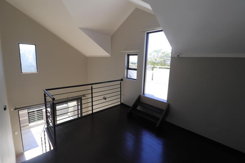 1 Bedroom Property for Sale in Lonehill Gauteng