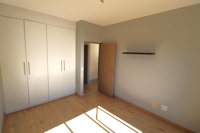 1 Bedroom Property for Sale in Lonehill Gauteng