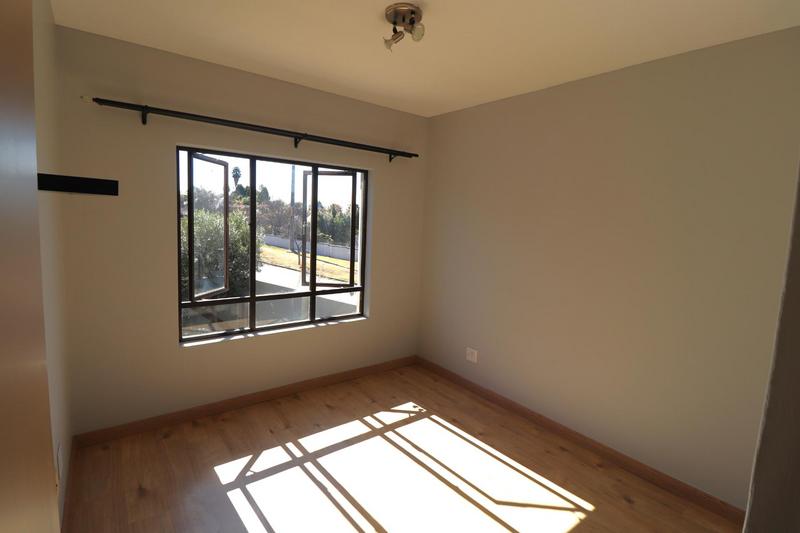 1 Bedroom Property for Sale in Lonehill Gauteng