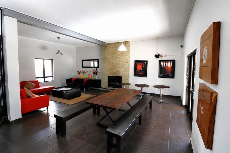 1 Bedroom Property for Sale in Lonehill Gauteng