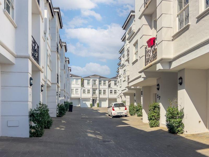 To Let 3 Bedroom Property for Rent in Bryanston Gauteng