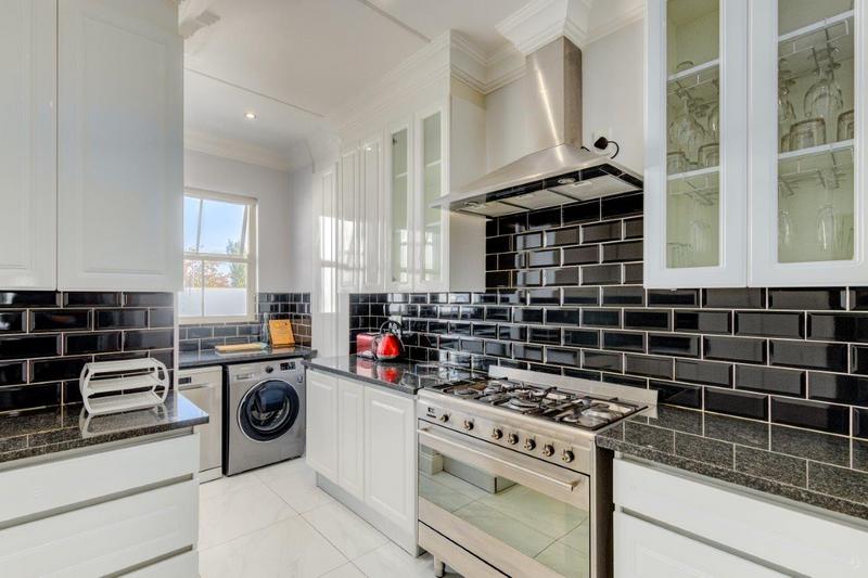 To Let 3 Bedroom Property for Rent in Bryanston Gauteng