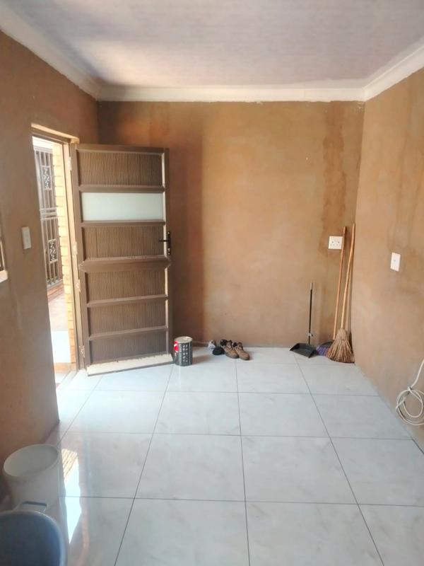 2 Bedroom Property for Sale in Bram Fischerville Gauteng