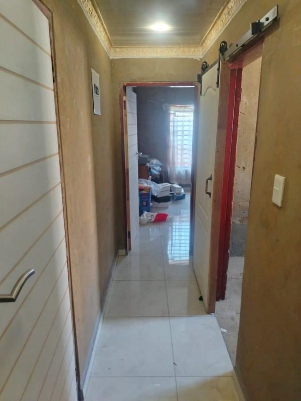2 Bedroom Property for Sale in Bram Fischerville Gauteng