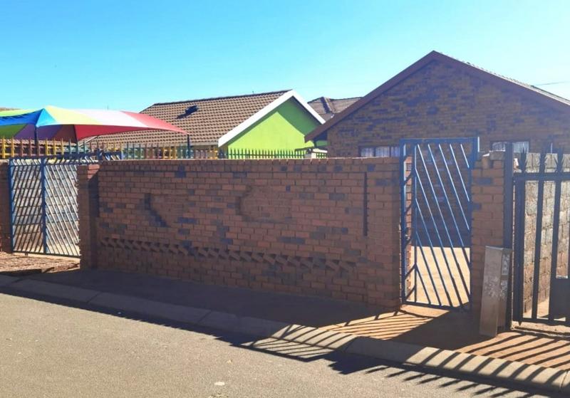 3 Bedroom Property for Sale in Protea Glen Gauteng