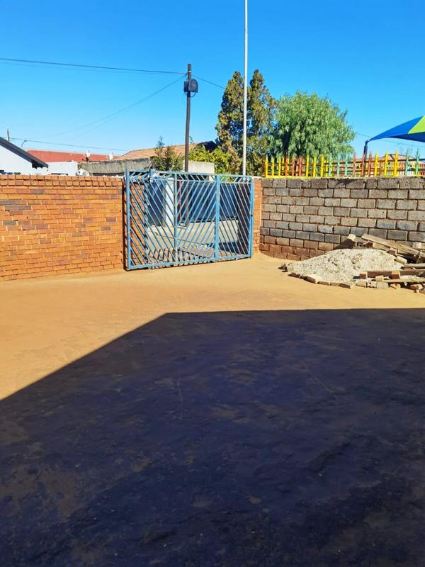 3 Bedroom Property for Sale in Protea Glen Gauteng