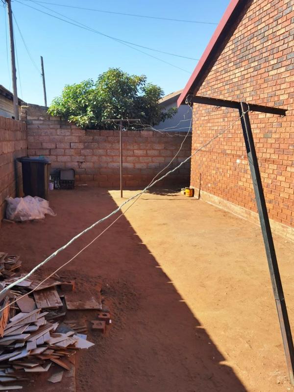 3 Bedroom Property for Sale in Protea Glen Gauteng