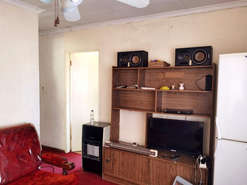 3 Bedroom Property for Sale in Protea Glen Gauteng