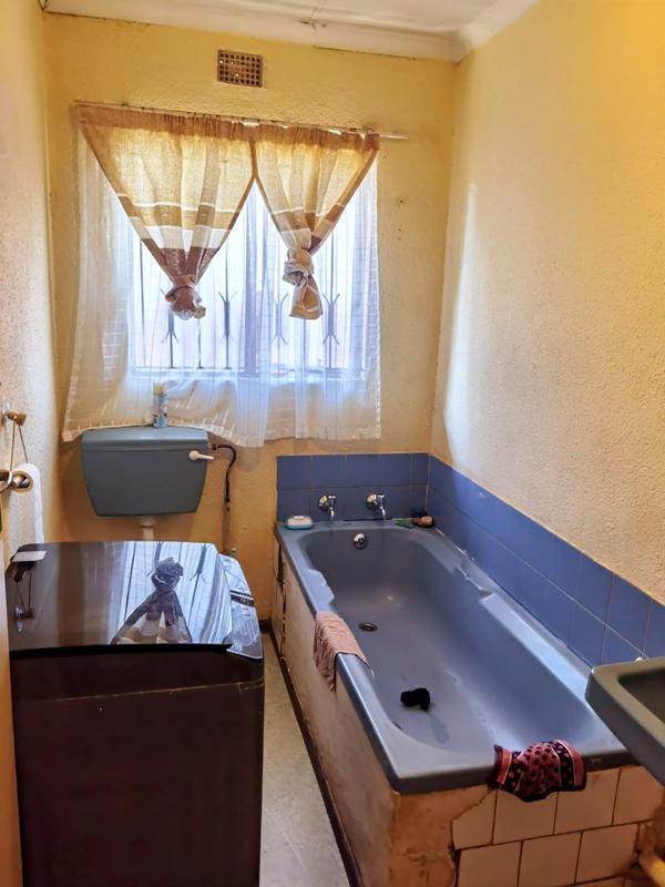3 Bedroom Property for Sale in Protea Glen Gauteng