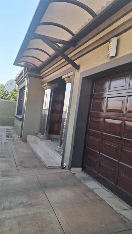 3 Bedroom Property for Sale in Siluma View Gauteng