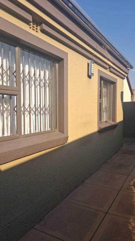 3 Bedroom Property for Sale in Siluma View Gauteng