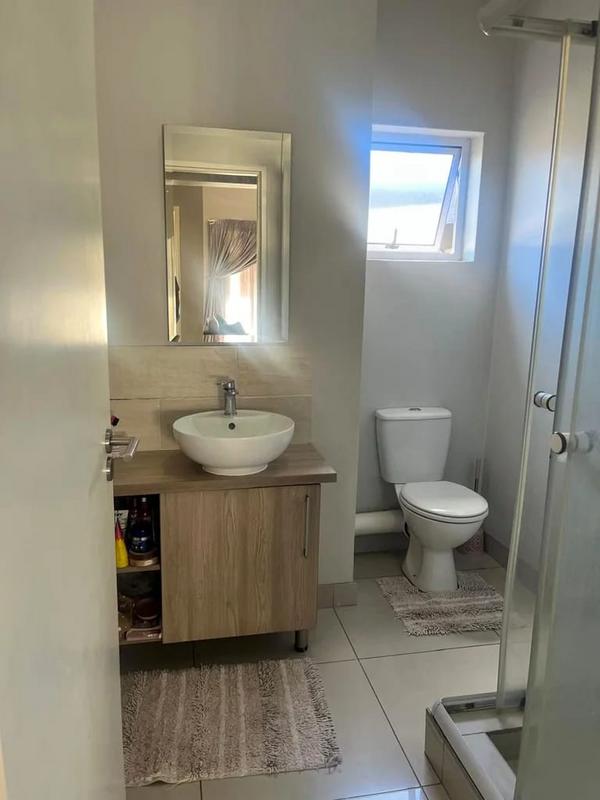 To Let 2 Bedroom Property for Rent in Blue Hills Gauteng
