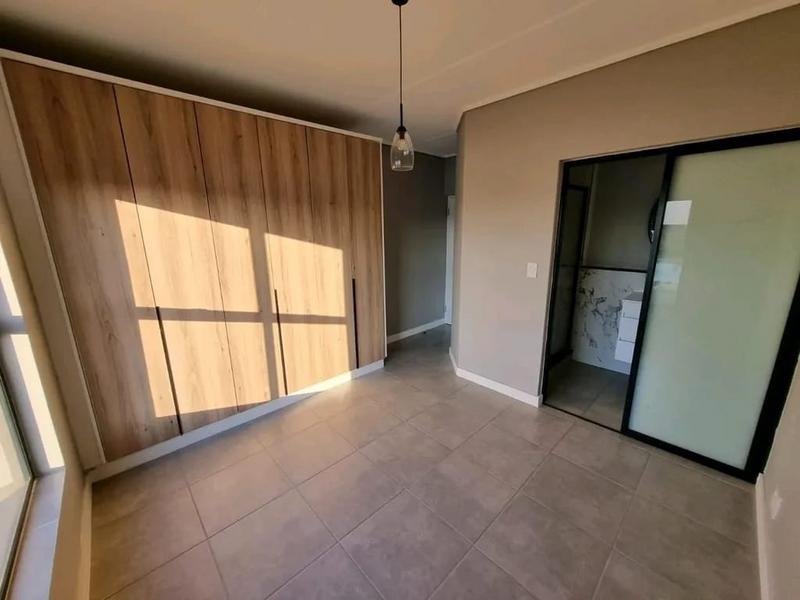 To Let 2 Bedroom Property for Rent in Waterfall Gauteng