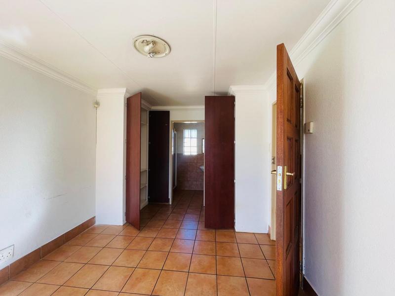 3 Bedroom Property for Sale in Pollak Park Gauteng